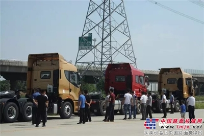 山西客戶華菱行，漢馬吸污車獲點贊